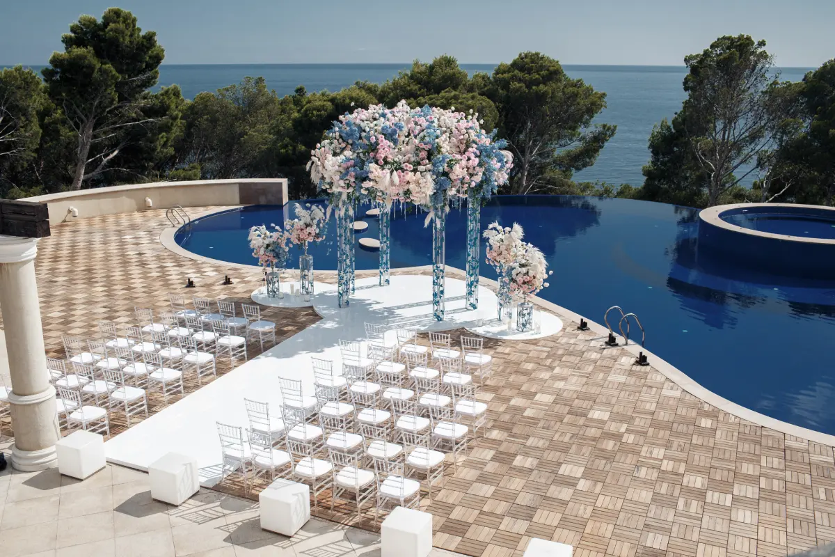 Bodas en villas de lujo con vistas al mar Mediterráneo